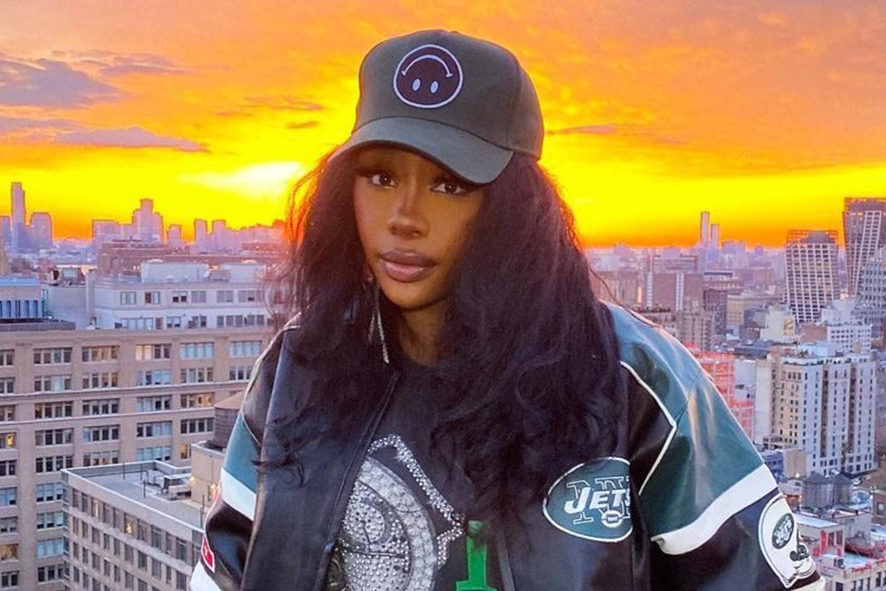 What's the REAL Story Behind Sza's Mysterious Asian Sister? | SAILORR ... Music Story: The Story Behind SZA’s Most Emotional Lyrics